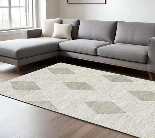 6' X 9' Grey And Ivory Geometric Power Loom Stain Resistant Area Rug - Homeroots - Flyclothing LLC