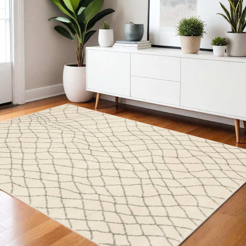4' X 6' Ivory And Grey Geometric Power Loom Stain Resistant Area Rug - Homeroots - Flyclothing LLC