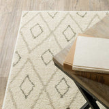 4' X 6' Sand Ash Grey And Ivory Geometric Power Loom Stain Resistant Area Rug - Homeroots - Flyclothing LLC