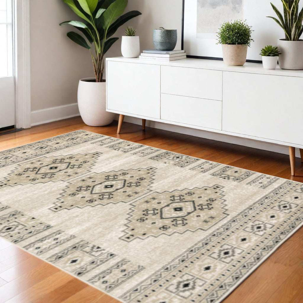 4' X 6' Ivory Grey Black And Ivory Southwestern Power Loom Stain Resistant Area Rug - Homeroots - Flyclothing LLC