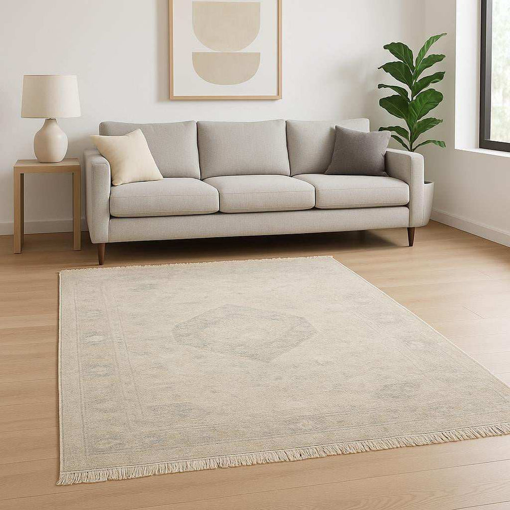 8' X 10' Beige And Grey Oriental Hand Loomed Stain Resistant Area Rug With Fringe - Homeroots - Flyclothing LLC