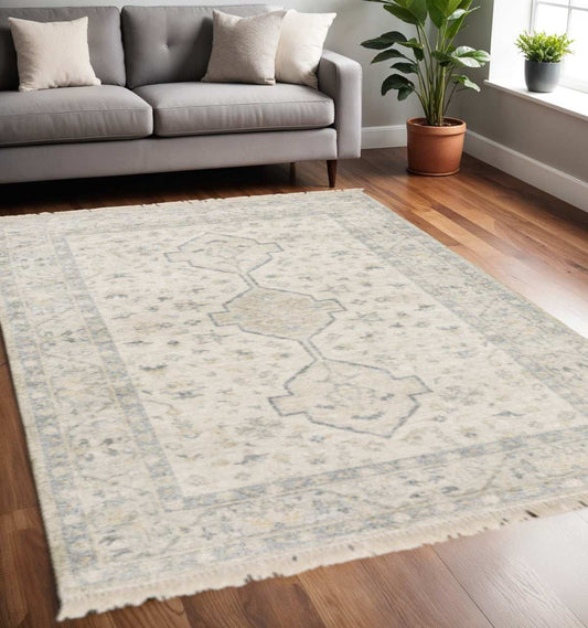 5' X 8' Beige And Charcoal Oriental Hand Loomed Stain Resistant Area Rug With Fringe - Homeroots - Flyclothing LLC