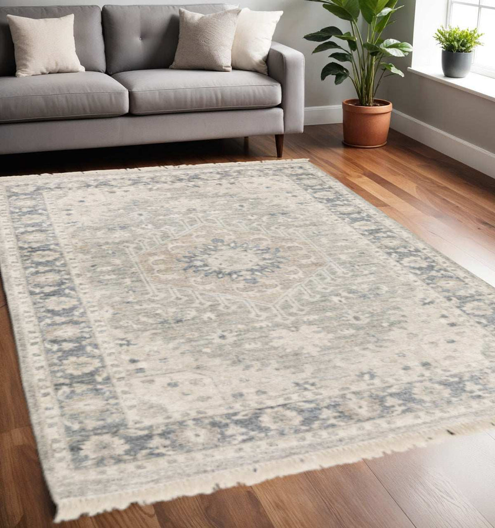 5' X 8' Beige And Grey Oriental Hand Loomed Stain Resistant Area Rug With Fringe - Homeroots - Flyclothing LLC