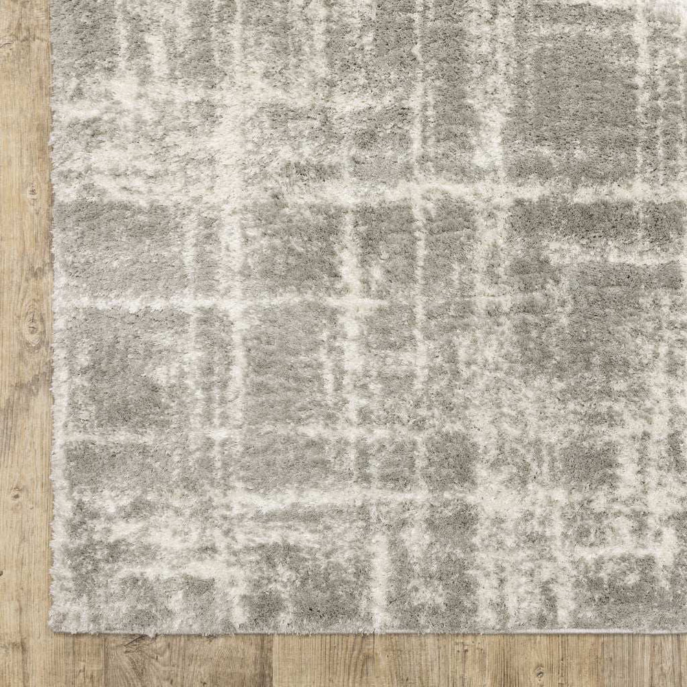 5' X 8' Grey And Ivory Abstract Shag Power Loom Stain Resistant Area Rug - Homeroots - Flyclothing LLC