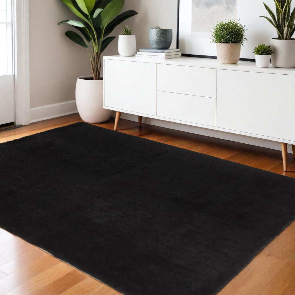 4' X 6' Black Shag Tufted Handmade Area Rug - Homeroots - Flyclothing LLC