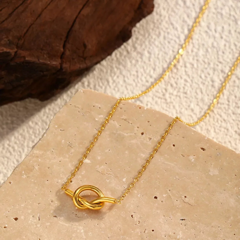 18K Gold-Plated Knot Pendant Necklace - Trendsi - Flyclothing LLC