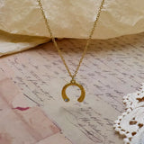 18K Gold-Plated Horseshoe Pendant Necklace - Trendsi - Flyclothing LLC