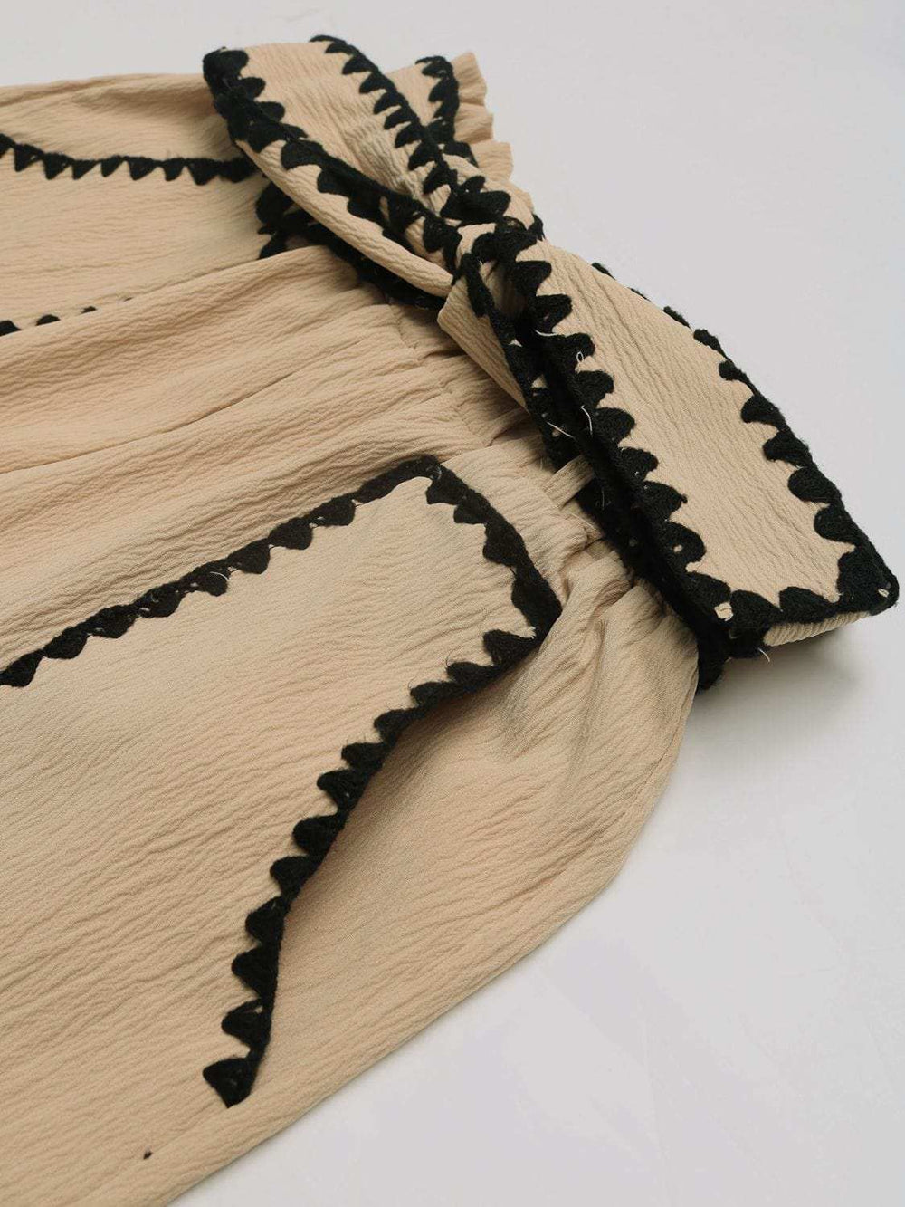 Perfee Tied Contrast Trim Shorts - Trendsi - Flyclothing LLC