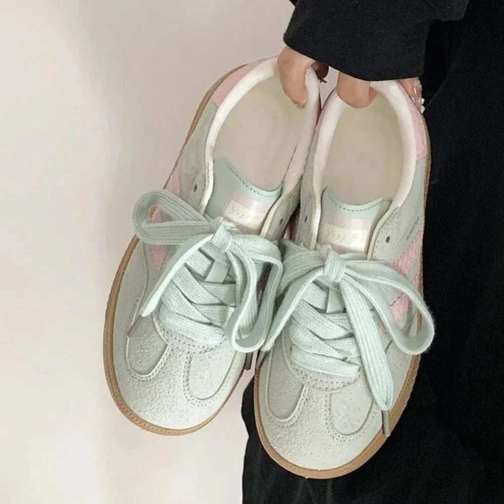 Contrast Round Toe Flat Sneakers - Trendsi - Flyclothing LLC