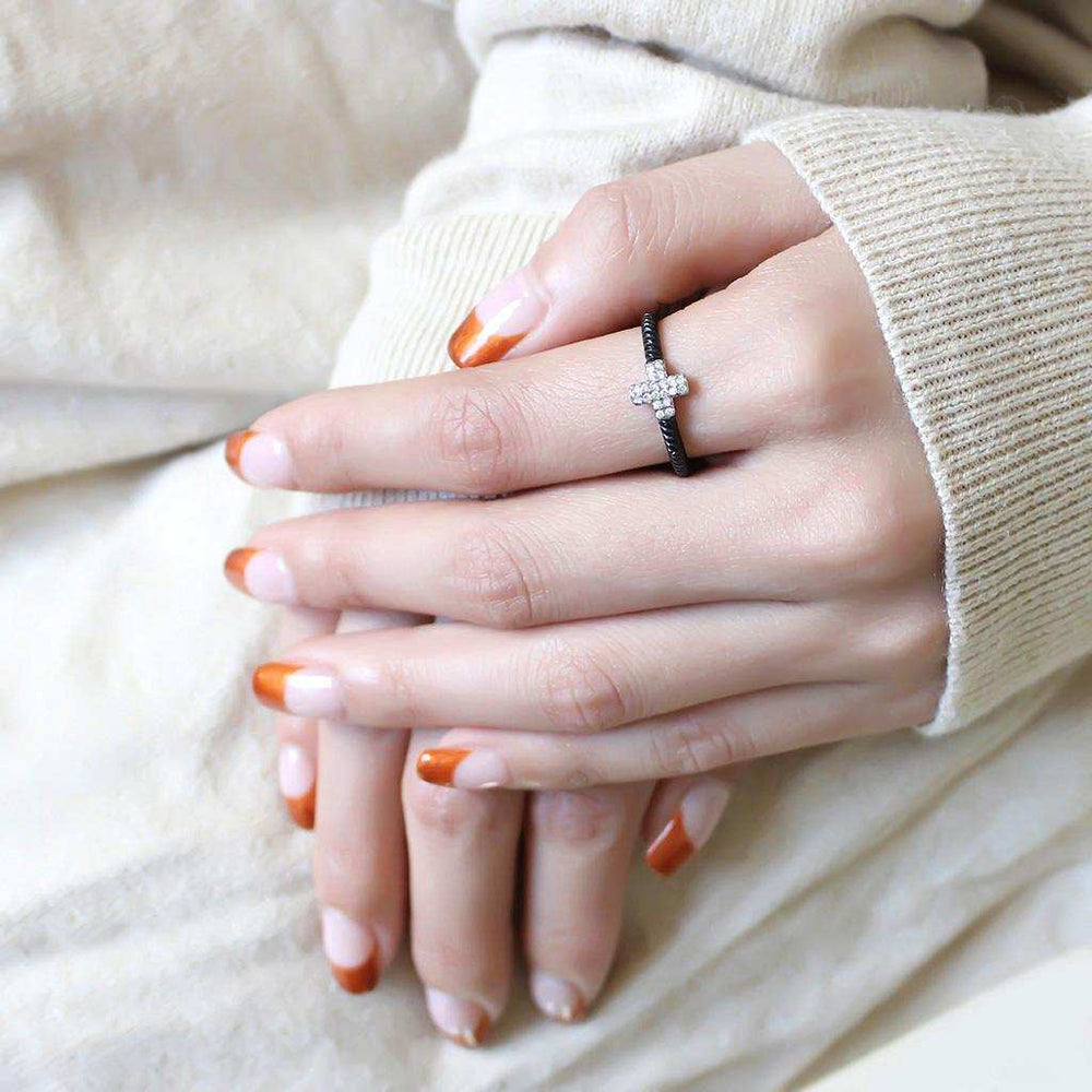 DA127 - Two-Tone IP Black (Ion Plating) Stainless Steel Ring with AAA Grade CZ in Clear - Alamode - Flyclothing LLC