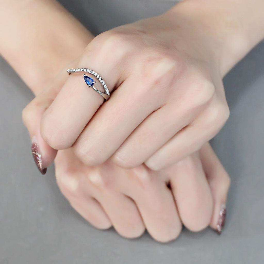 DA273 - High polished (no plating) Stainless Steel Ring with Synthetic Spinel in London Blue - Alamode - Flyclothing LLC