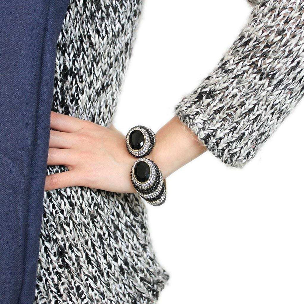 LO4274 - Gold Brass Bangle with Synthetic in Jet - Alamode - Flyclothing LLC