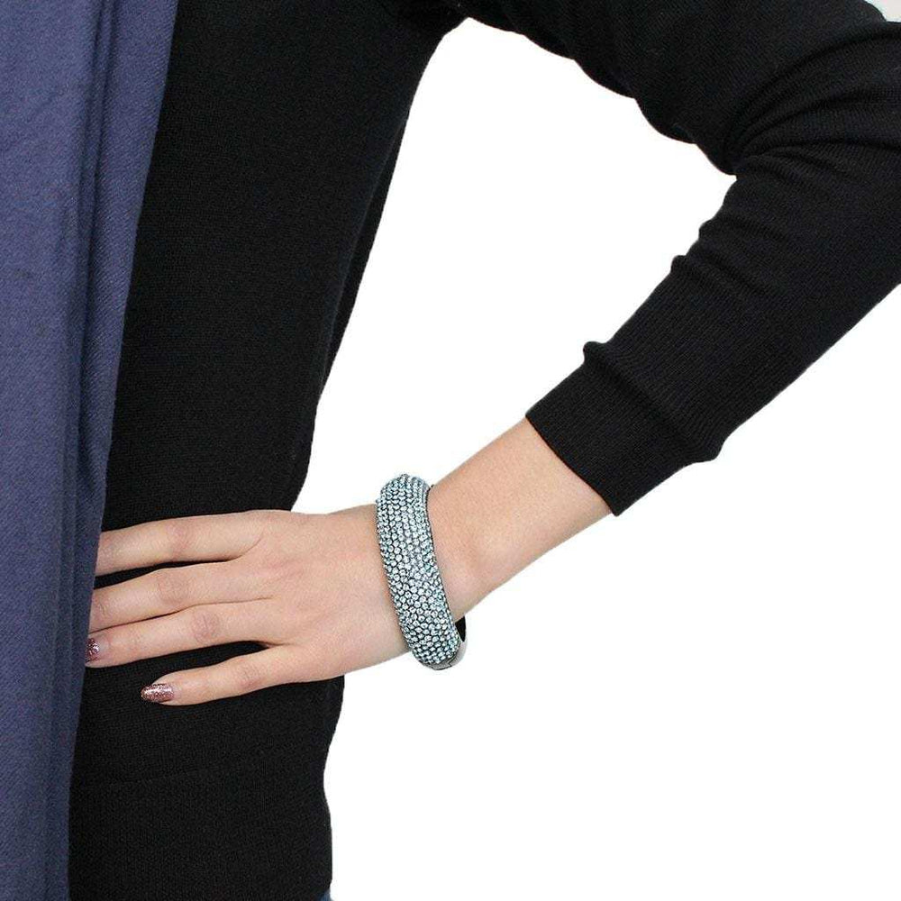 LO4305 - TIN Cobalt Black Brass Bangle with Top Grade Crystal in Sea Blue - Alamode - Flyclothing LLC
