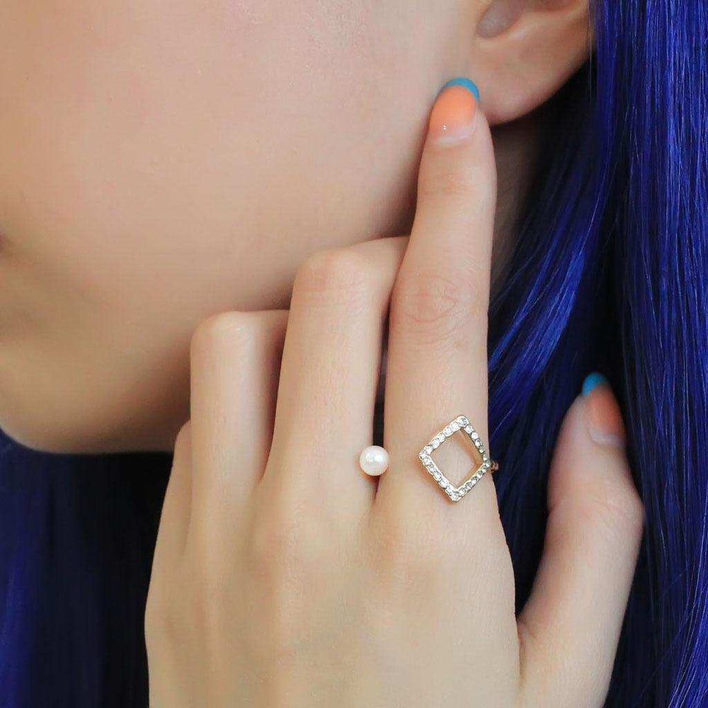 TK3523 - IP Gold(Ion Plating) Stainless Steel Ring with Synthetic Pearl in White - Alamode - Flyclothing LLC