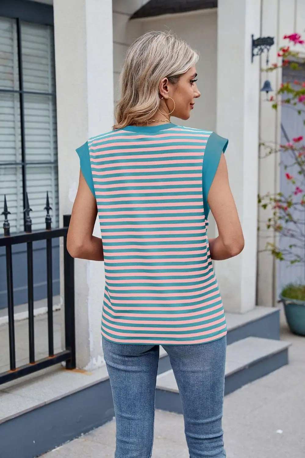 Contrast Striped Round Neck T-Shirt - Trendsi - Flyclothing LLC