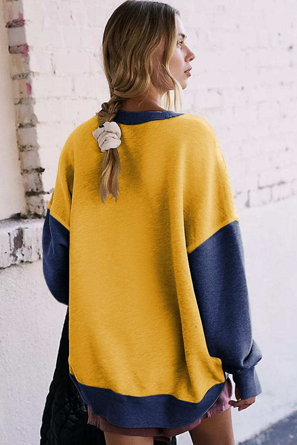 Color Block Round Neck Long Sleeve Sweatshirt - Trendsi - Flyclothing LLC