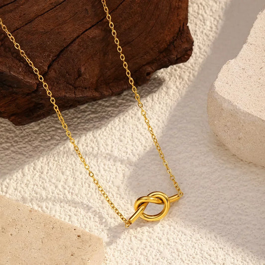 18K Gold-Plated Knot Pendant Necklace - Trendsi - Flyclothing LLC