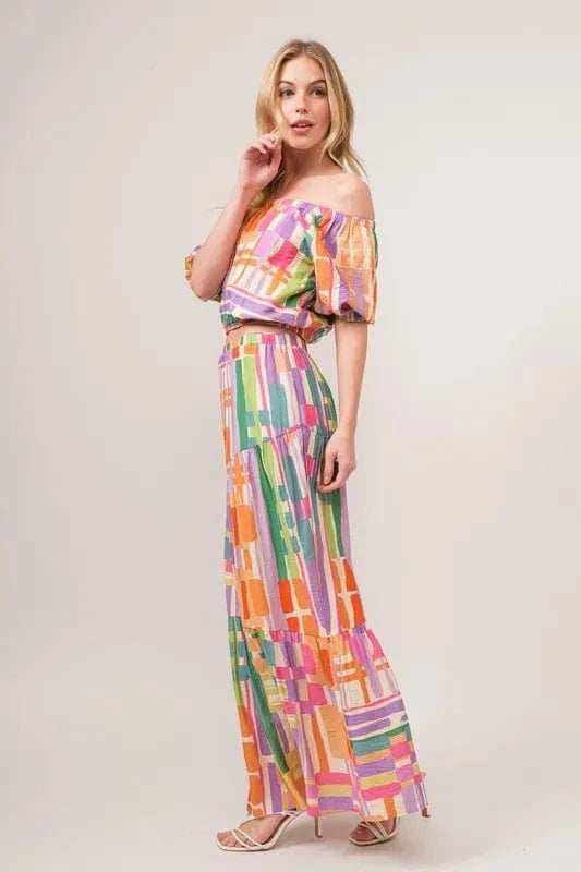 And The Why Puff Sleeve Elastic Edges Geo Printed Crop Top - Trendsi - Flyclothing LLC