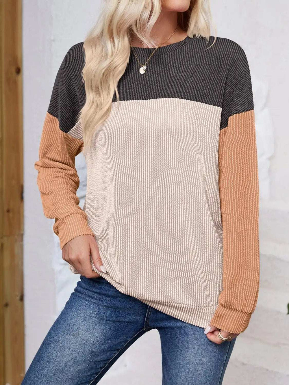 Color Block Round Neck Long Sleeve Sweatshirt - Trendsi - Flyclothing LLC