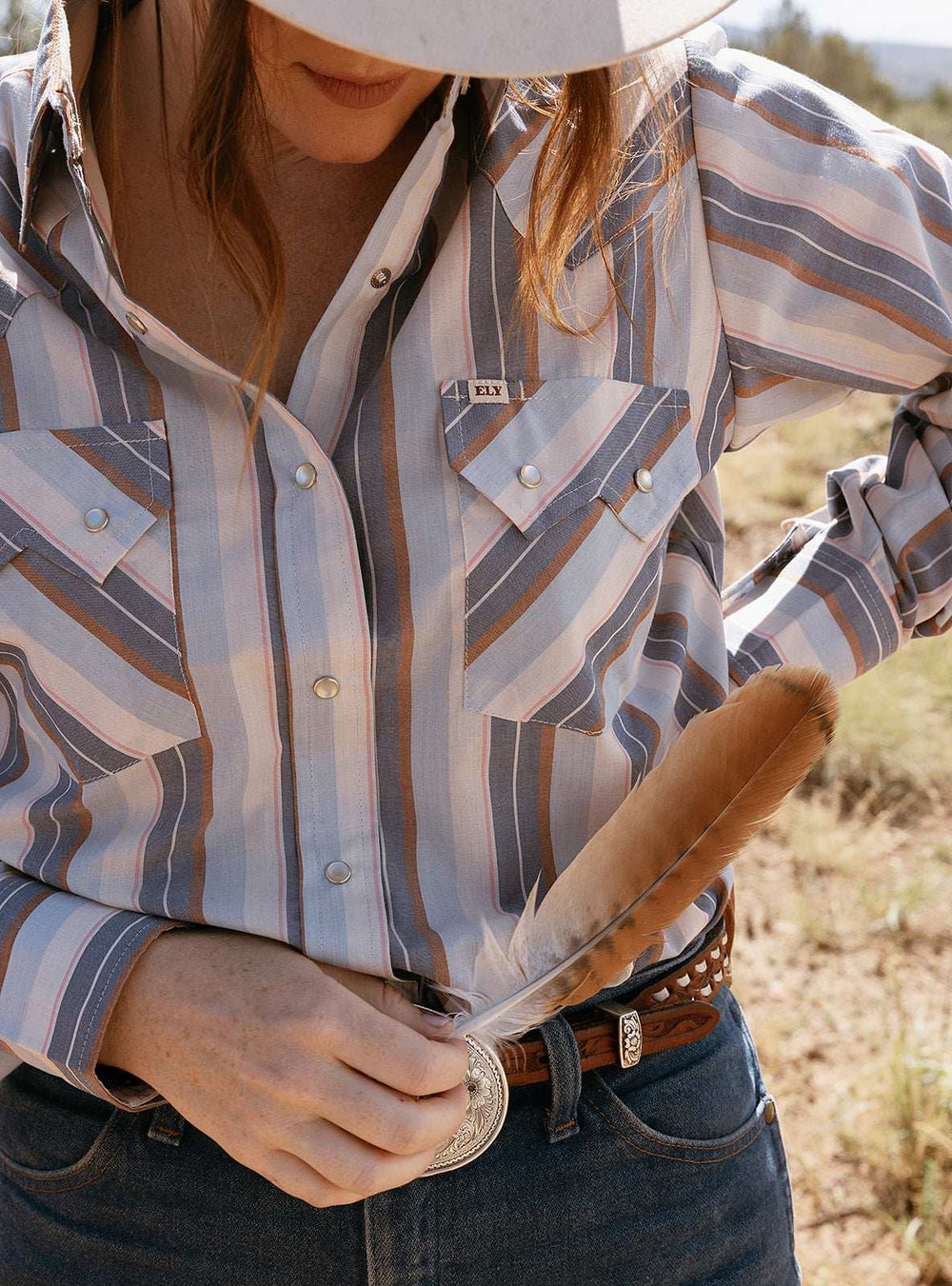 Women's Cowboygirl Ecru & Cowboy Blue Stripe Granddaddy Snap Shirt - Ely Cattleman - Flyclothing LLC