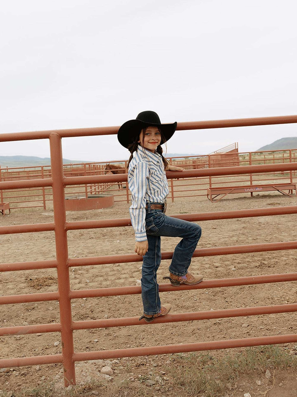 Girl's Cowboygirl Blue Horseshoe Stripe Print Granddaddy Western Snap Shirt - Ely Cattleman - Flyclothing LLC