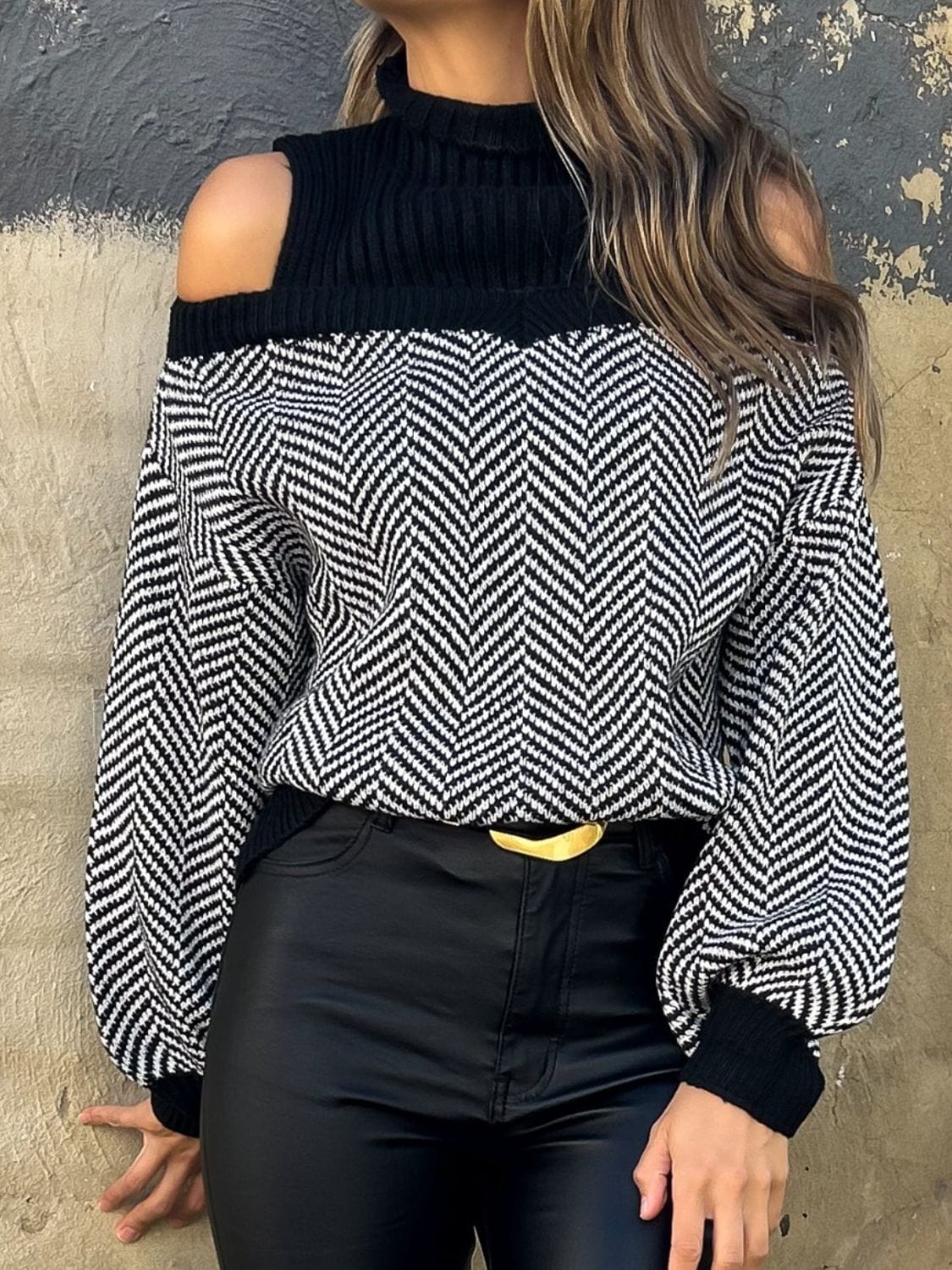 Mock neck cold shoulder top 2025