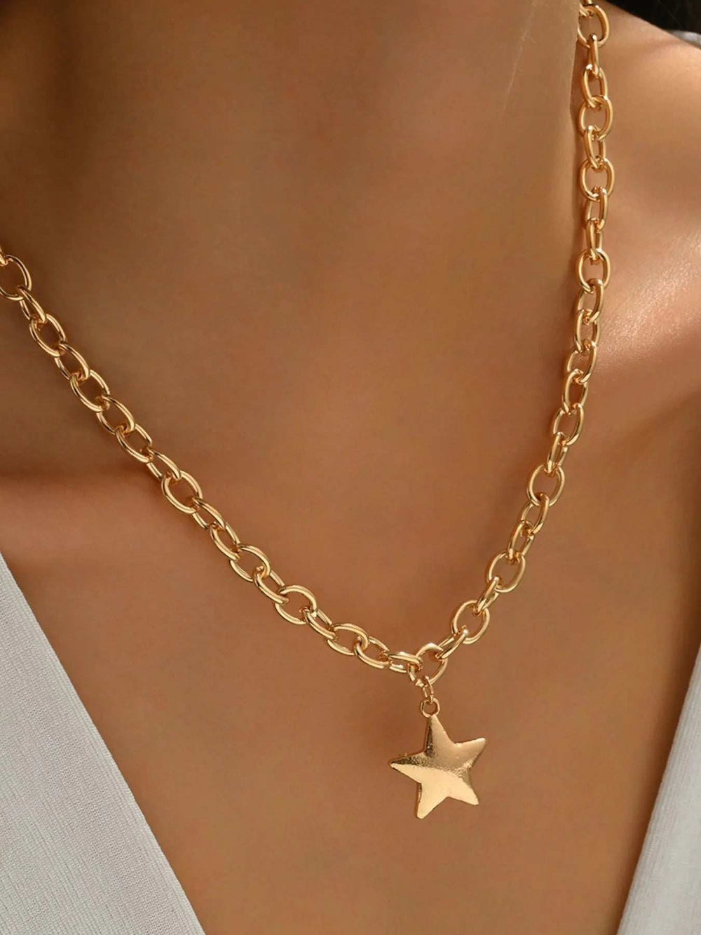 18K Gold-Plated Star Pendant Chain Necklace - Trendsi - Flyclothing LLC