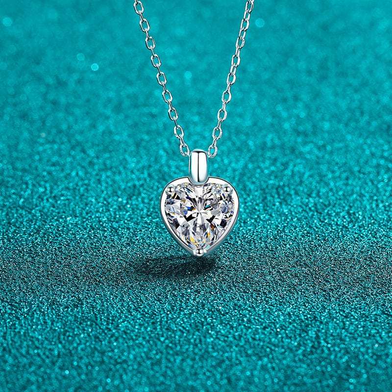 2 Carat Moissanite 925 Sterling Silver Heart Shape Necklace - Trendsi - Flyclothing LLC