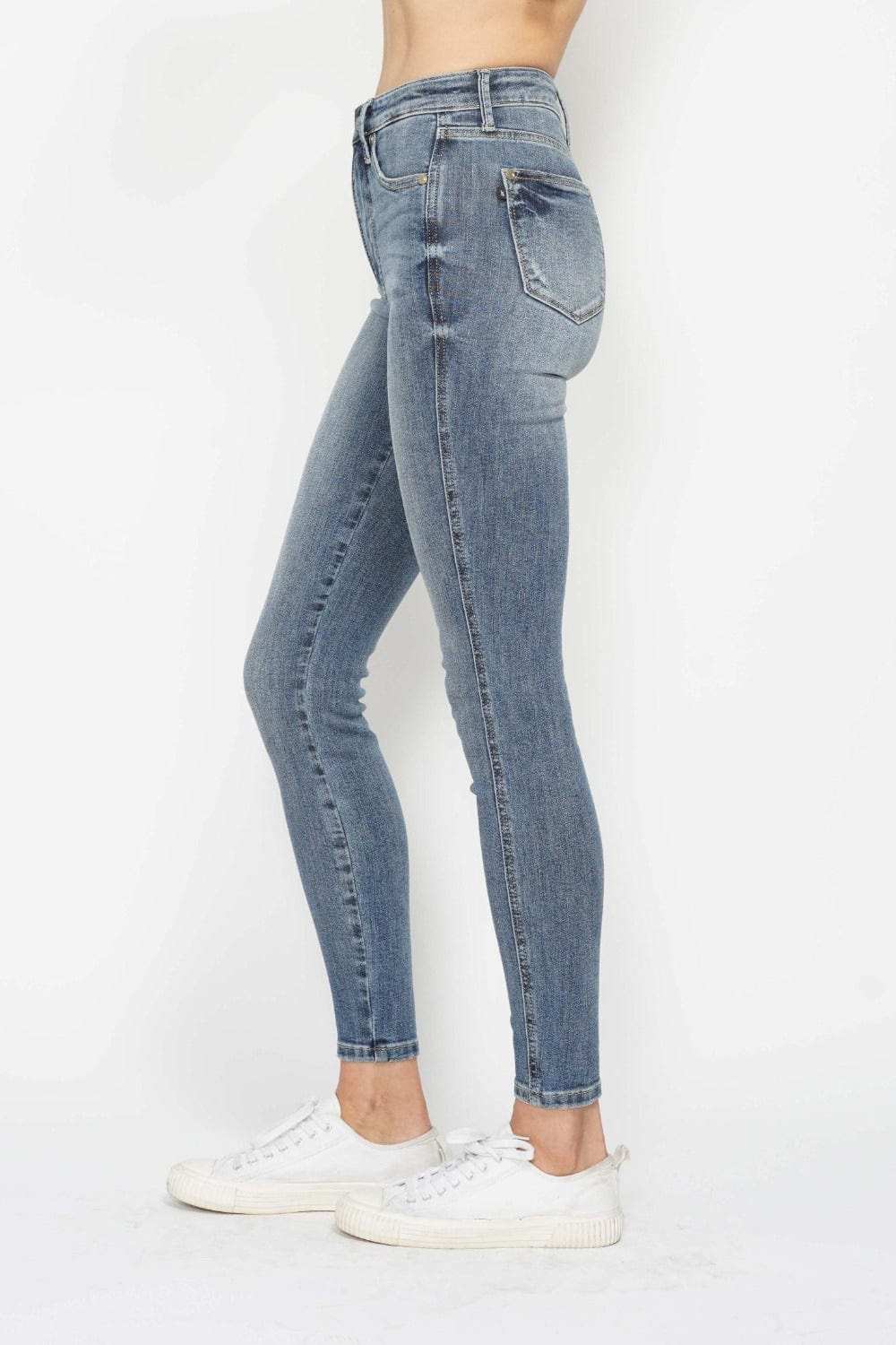 Judy Blue Full Size Tummy Control Contrast Wash Skinny Jeans - Trendsi - Flyclothing LLC