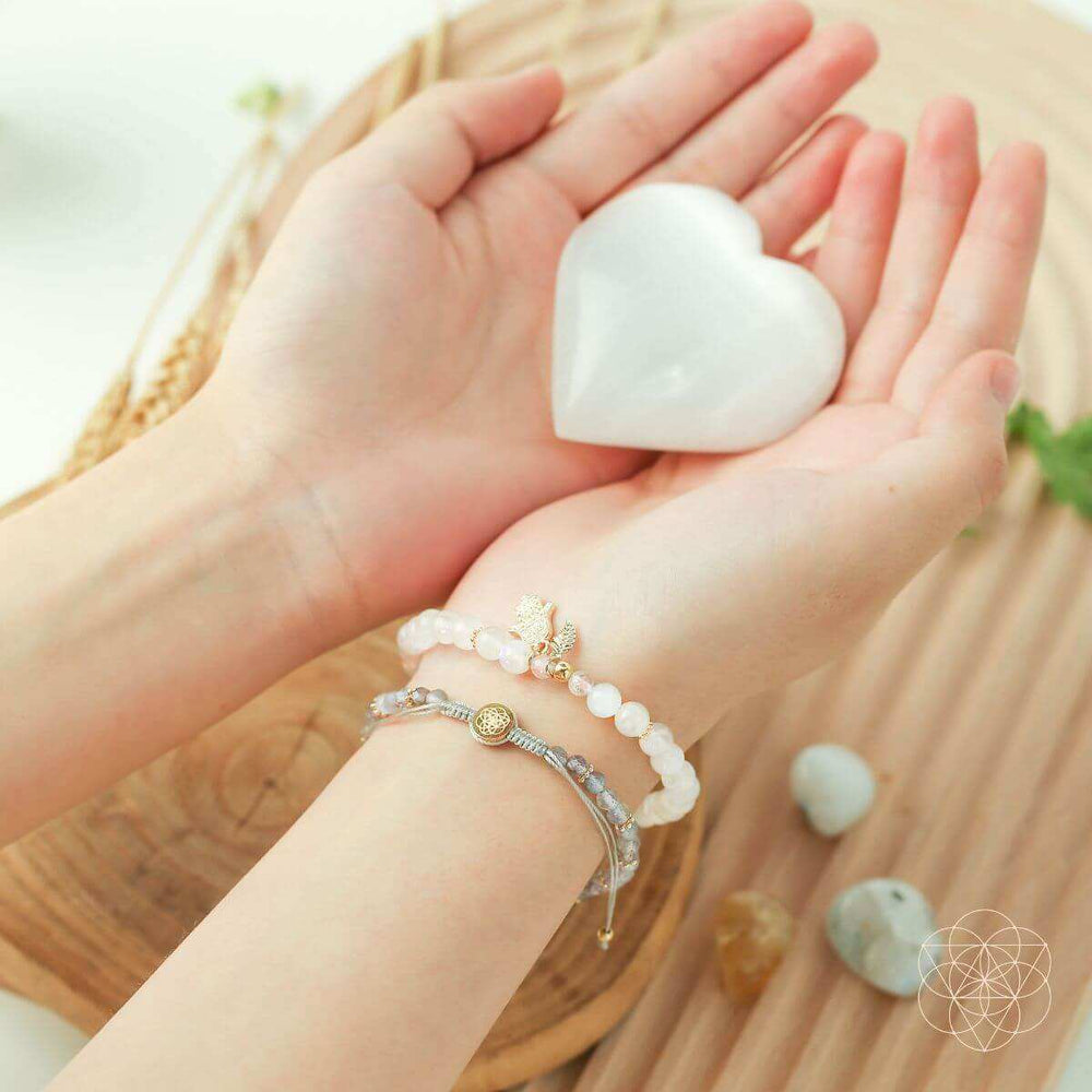 Golden Hand of Fortune - Bracelets of Wealth - Conscious Items - Flyclothing LLC