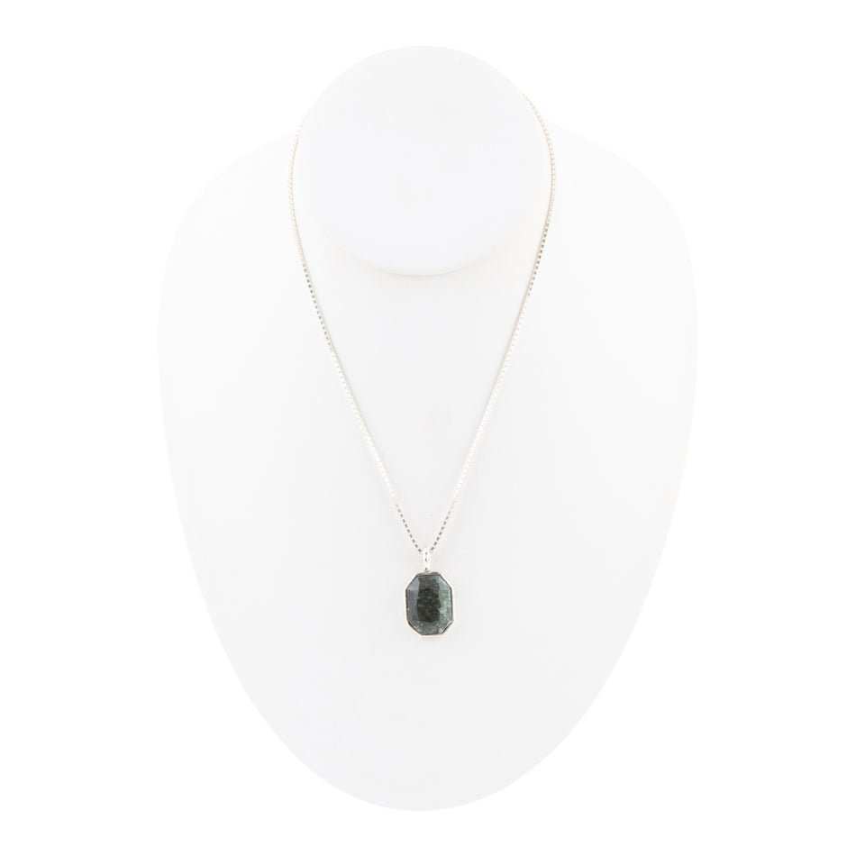 Hammered Green Seraphinite and Sterling Silver Pendant Necklace - Barse Jewelry - Flyclothing LLC