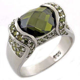 LOAS1016 - High-Polished 925 Sterling Silver Ring with AAA Grade CZ in Peridot - Alamode - Flyclothing LLC