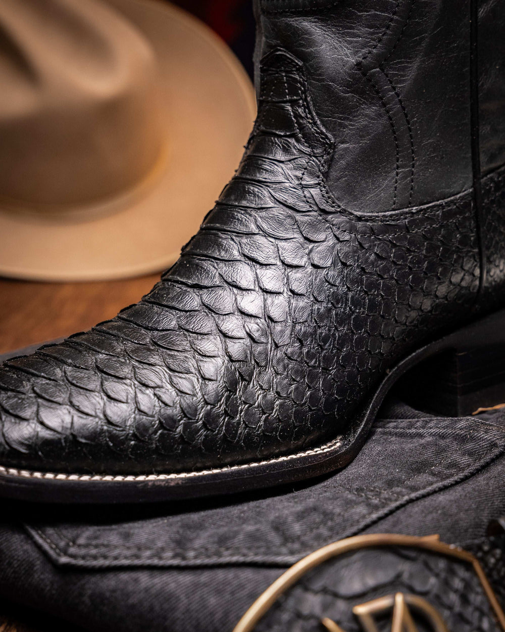 Missouri Black - Marco Di Milano - Flyclothing LLC