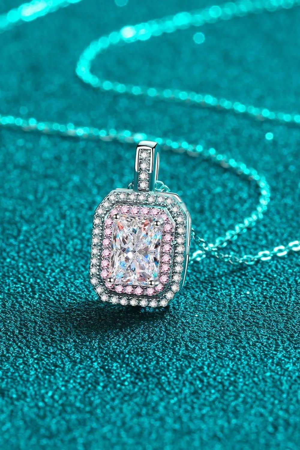 1 Carat Moissanite Geometric Pendant Chain Necklace - Trendsi - Flyclothing LLC
