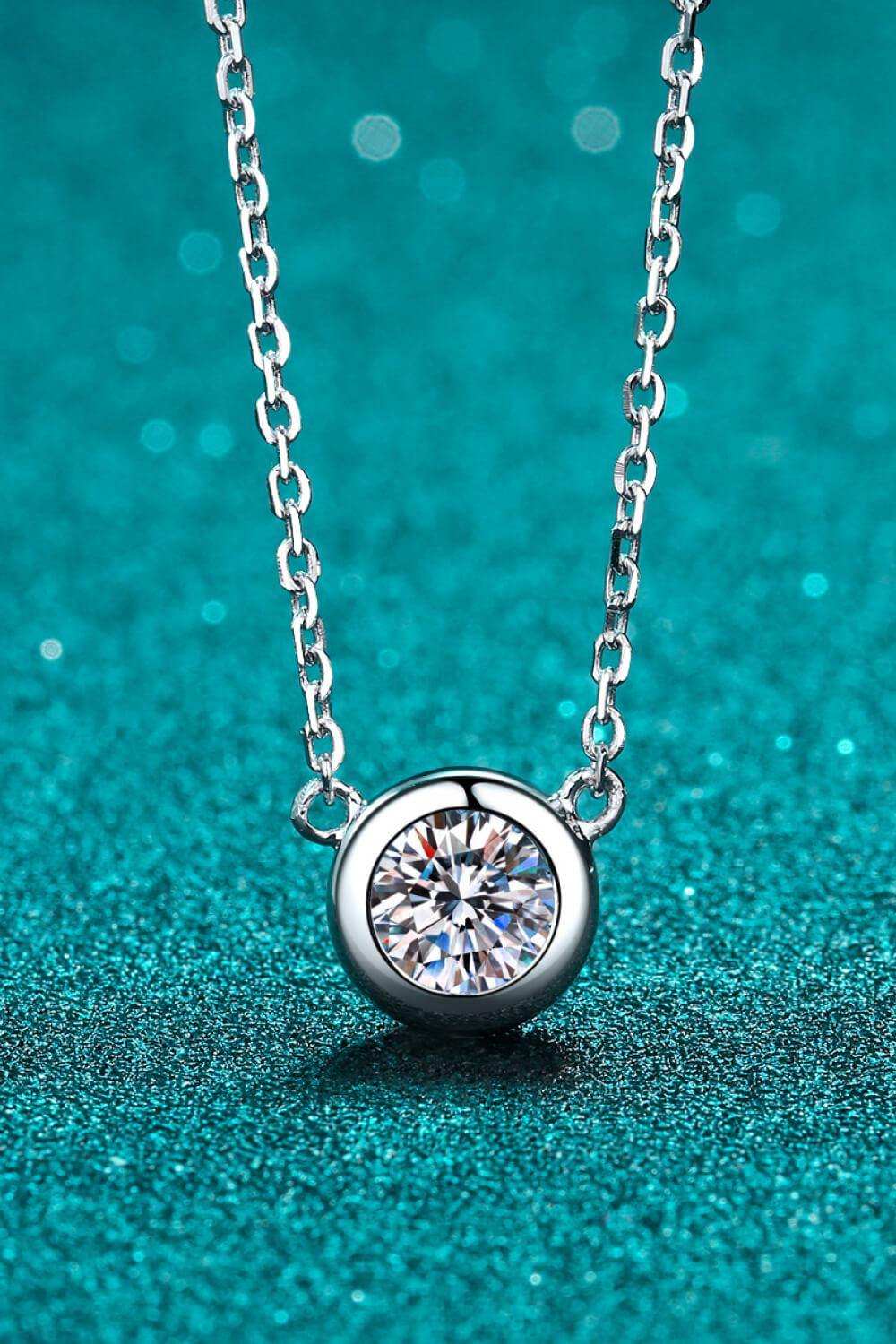 Moissanite Round Pendant Chain Necklace - Trendsi - Flyclothing LLC