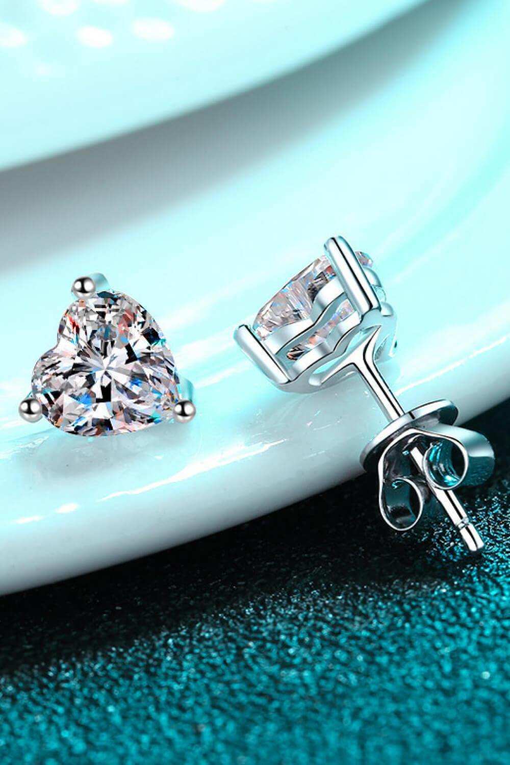 2 Carat Moissanite Heart-Shaped Stud Earrings - Trendsi - Flyclothing LLC