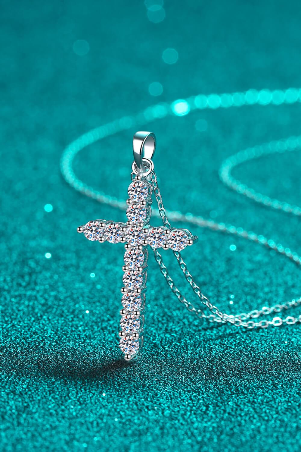Moissanite Cross Pendant Chain Necklace - Flyclothing LLC