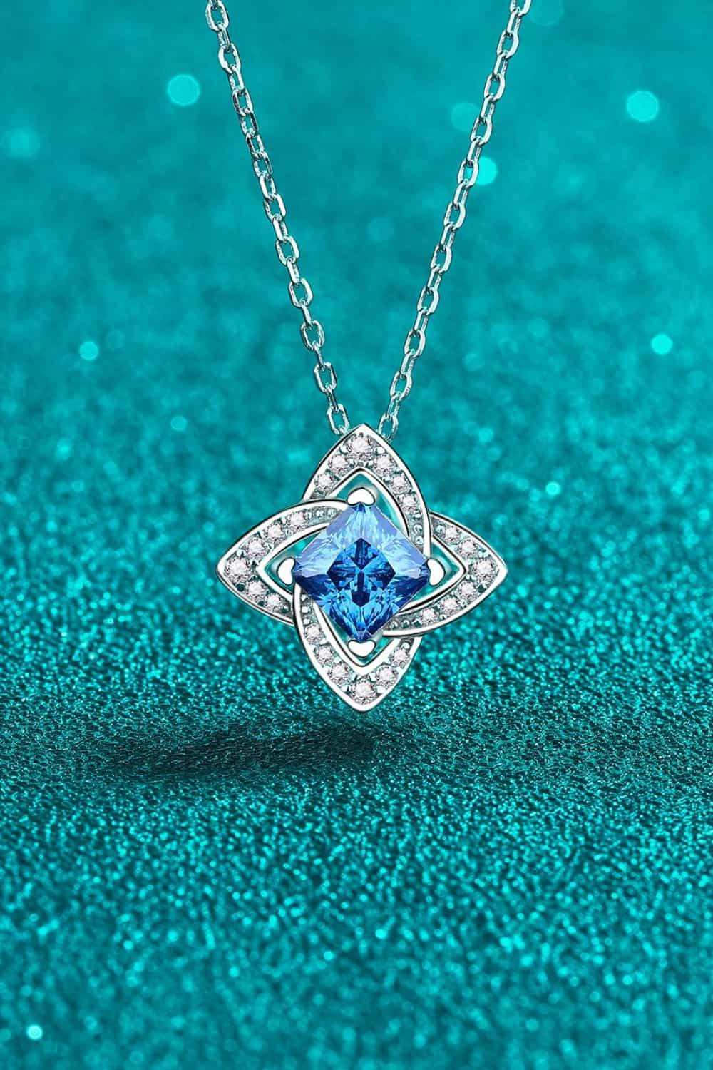 1 Carat Moissanite Floral Pendant Necklace - Trendsi - Flyclothing LLC