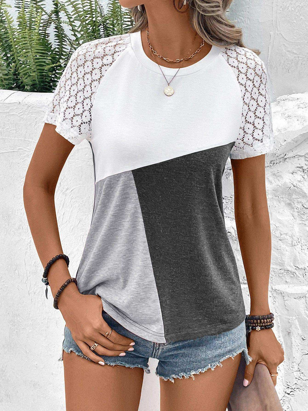Color Block Raglan Sleeve Round Neck Tee - Trendsi - Flyclothing LLC