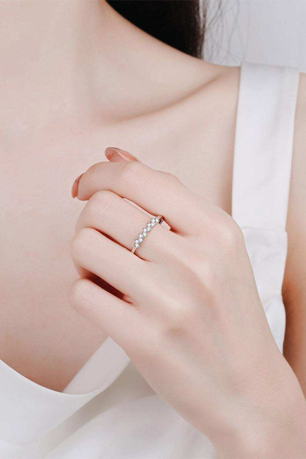 Eye-Catching 925 Sterling Silver Moissanite Ring - Trendsi - Flyclothing LLC