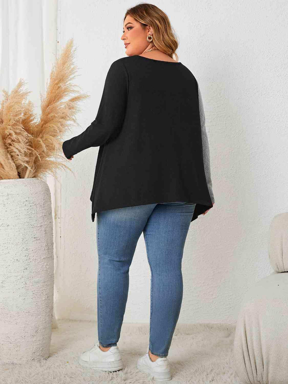 Plus Size Contrast Notched Neck T-Shirt - Trendsi - Flyclothing LLC