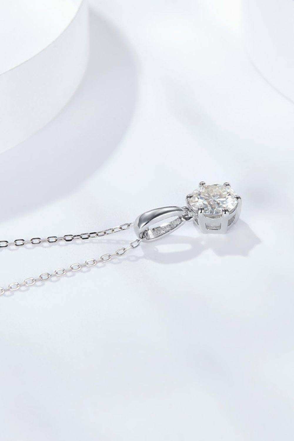 2 Carat 6-Prong Moissanite Pendant Necklace - Trendsi - Flyclothing LLC
