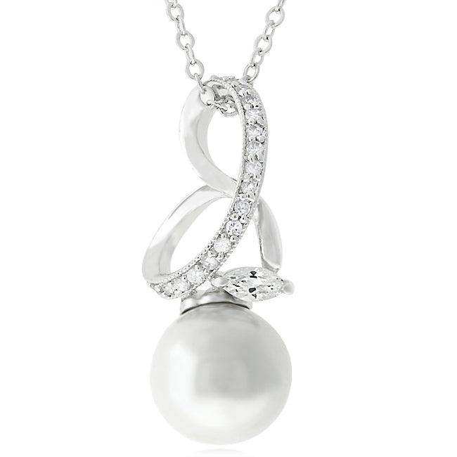 Royalty Pearl Pendant - JGI - Flyclothing LLC