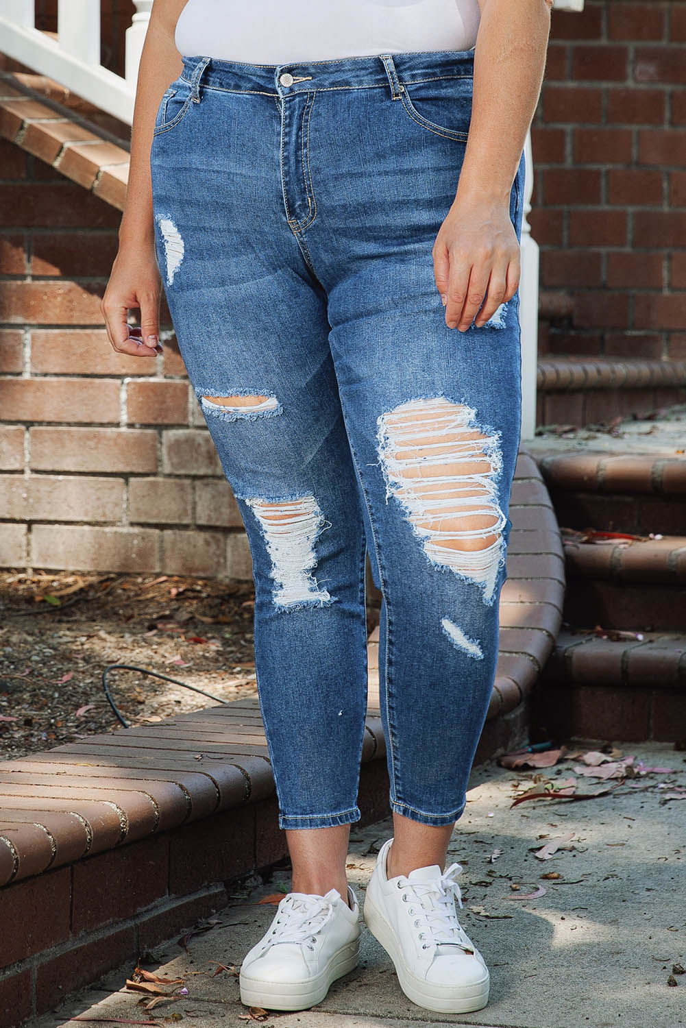 Plus Size Distressed Skinny Jeans - Medium / 1X