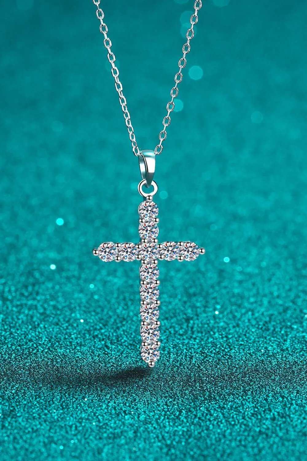 Moissanite Cross Pendant Chain Necklace - Trendsi - Flyclothing LLC
