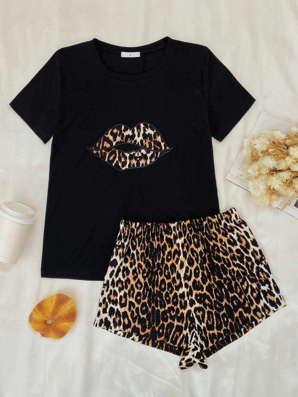 Leopard Lip Graphic Top and Shorts Lounge Set - Trendsi - Flyclothing LLC