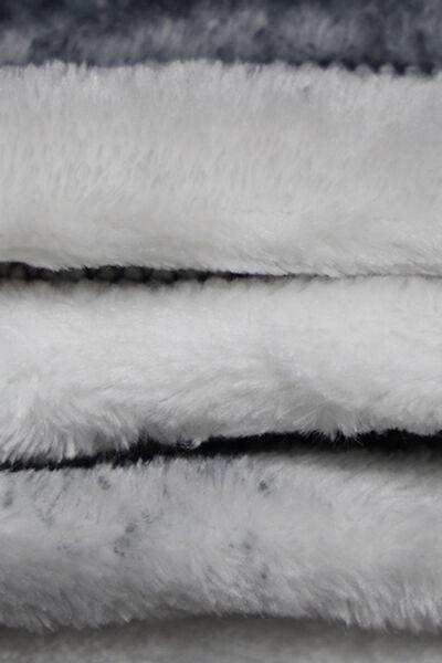 Cuddley Fleece Decorative Throw Blanket - Trendsi - Flyclothing LLC