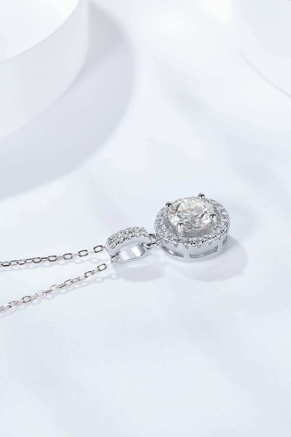 2 Carat Moissanite Round Pendant Necklace - Trendsi - Flyclothing LLC