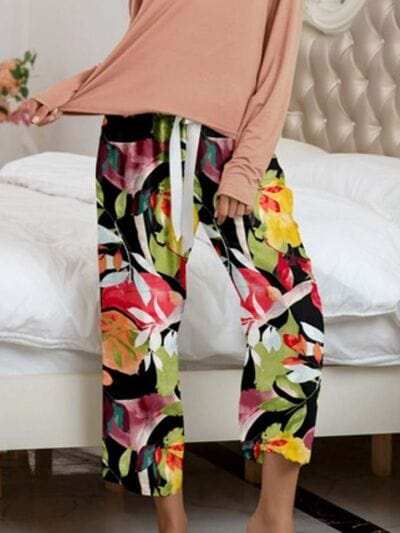Round Neck Top and Printed Pants Lounge Set - Trendsi - Flyclothing LLC