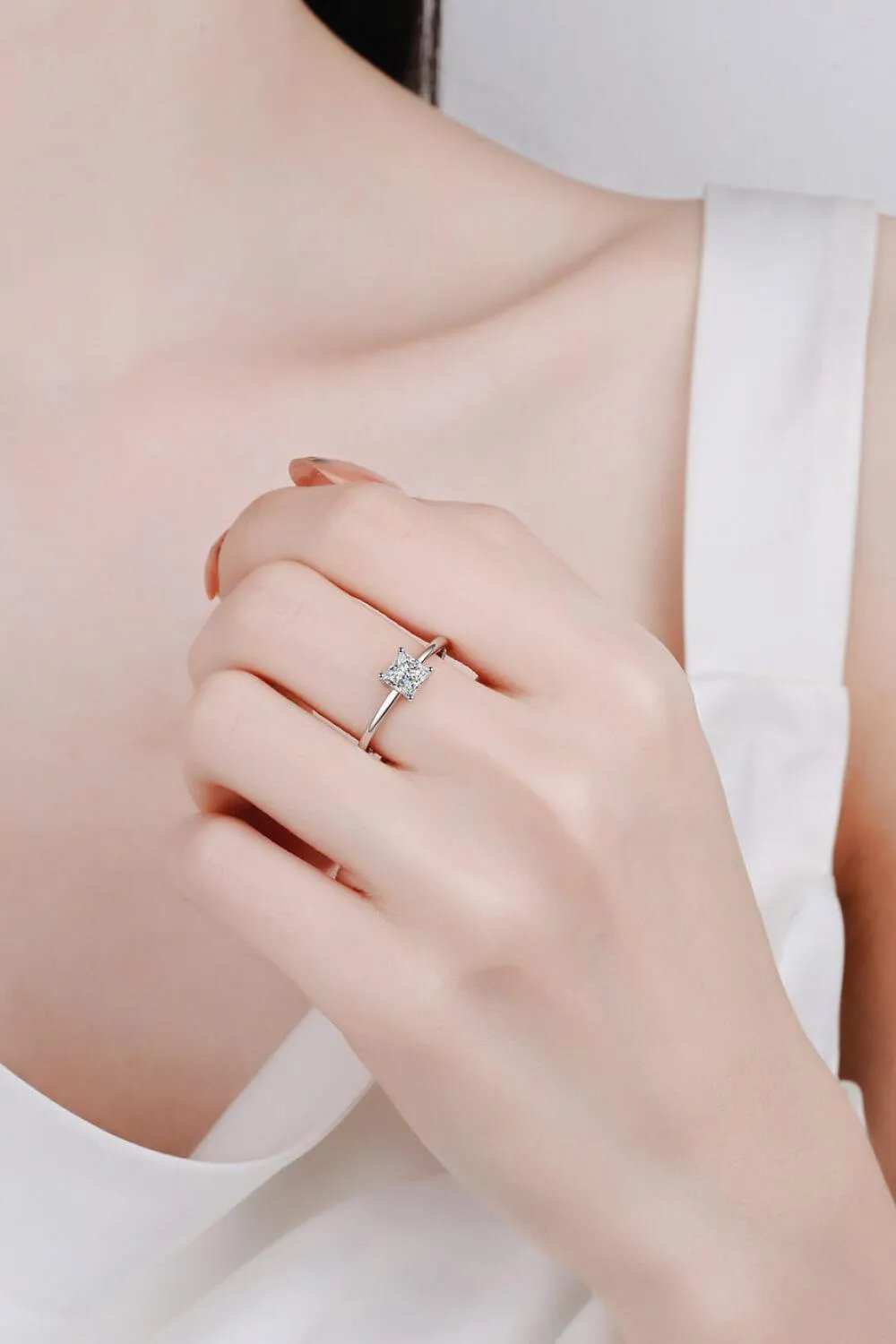 925 Sterling Silver Moissanite Solitaire Ring - Trendsi - Flyclothing LLC